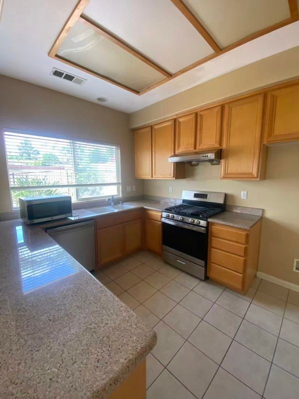 7562 Antigua Pl - Photo 5 of 13
