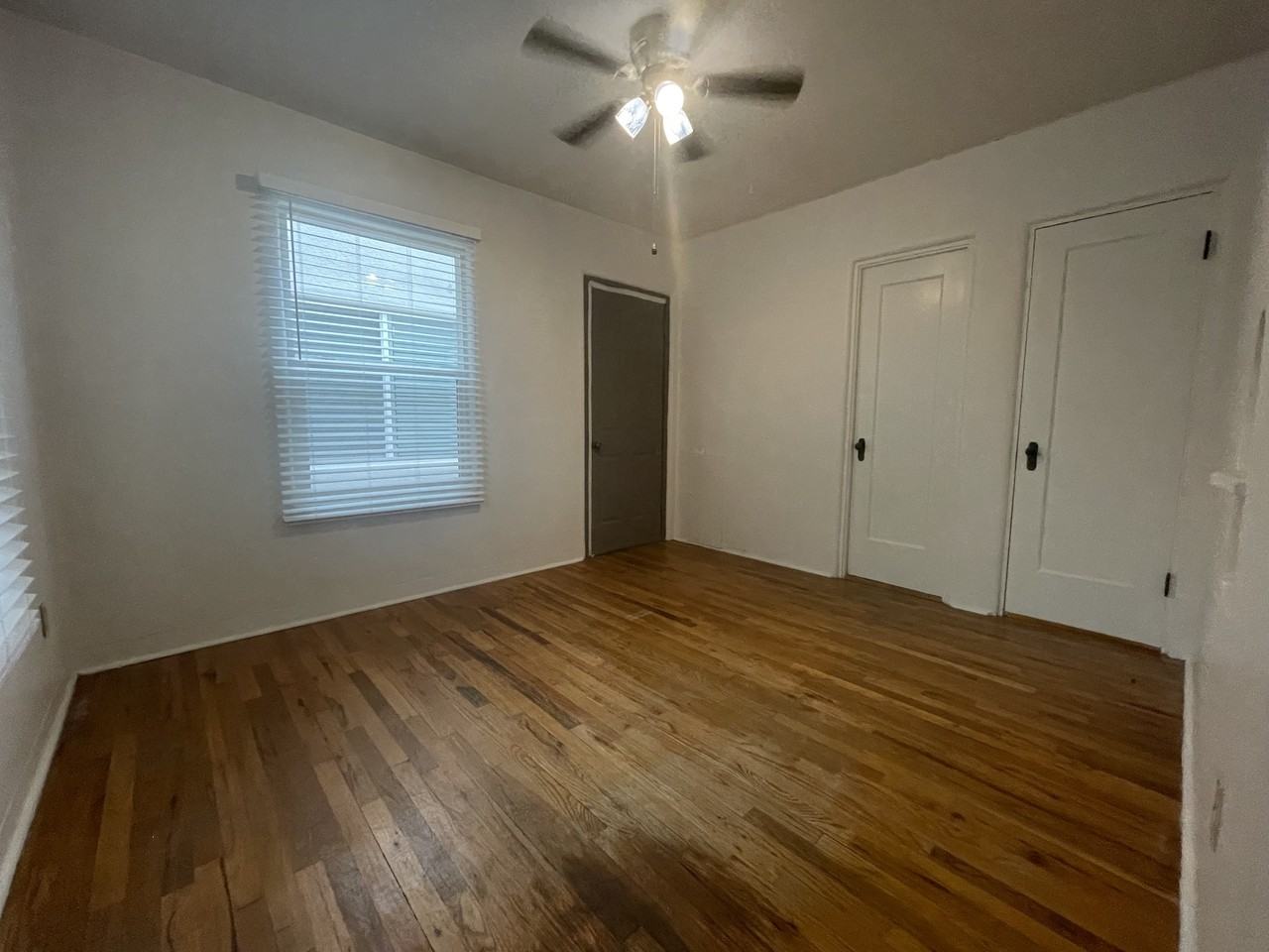 1119 Gold Ave Sw - Photo 2 of 22