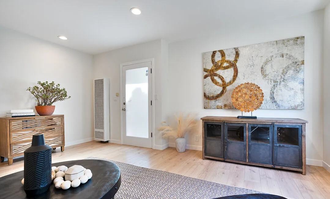 2325 Kansas Ave - Photo 2 of 9