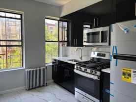 1677 Gates Ave #2R - Photo 1 of 1