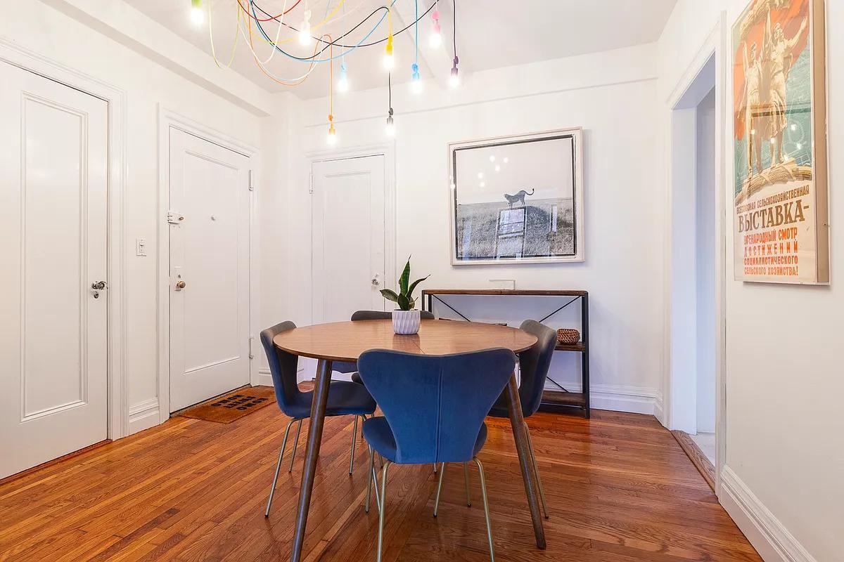 170 W 81St St - Photo 2 of 8