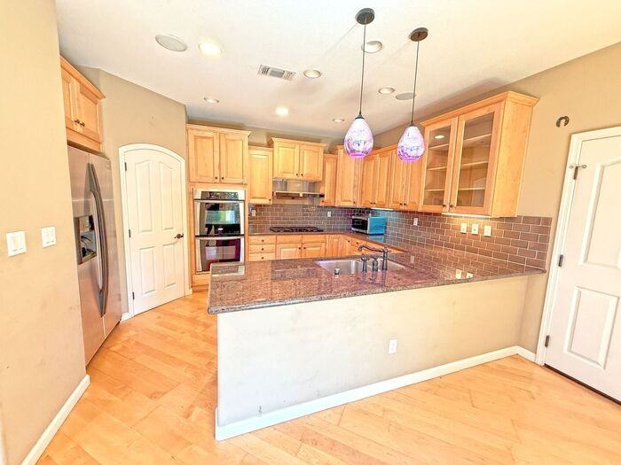 1070 E William St - Photo 3 of 26