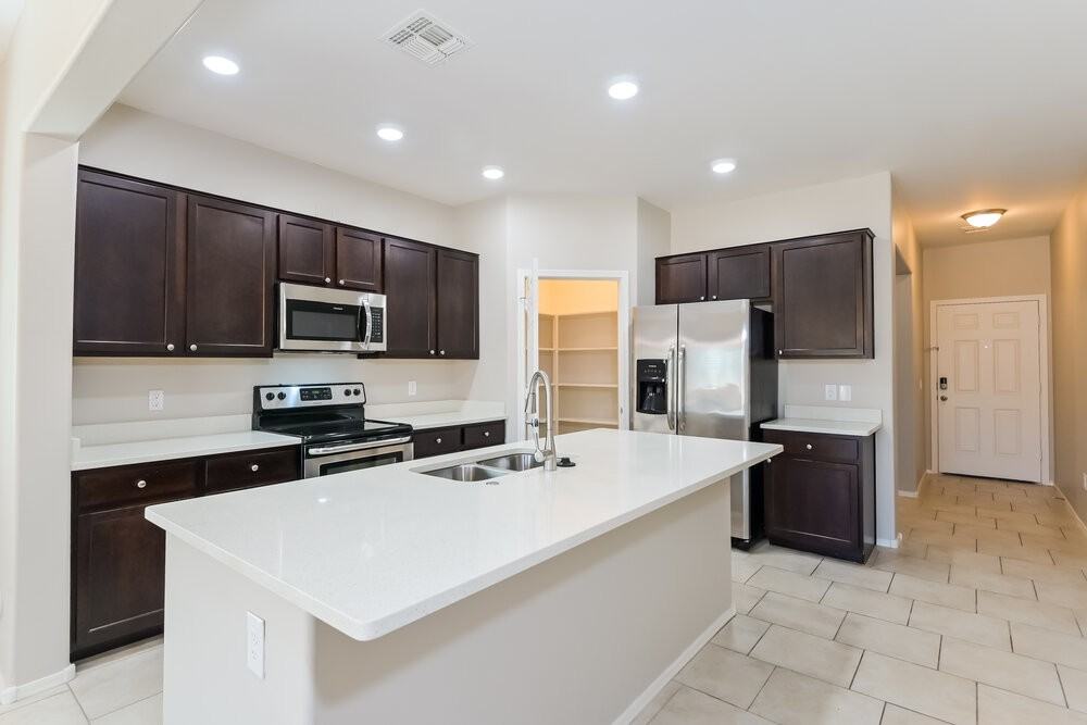 207 E Calle Vivaz - Photo 6 of 17