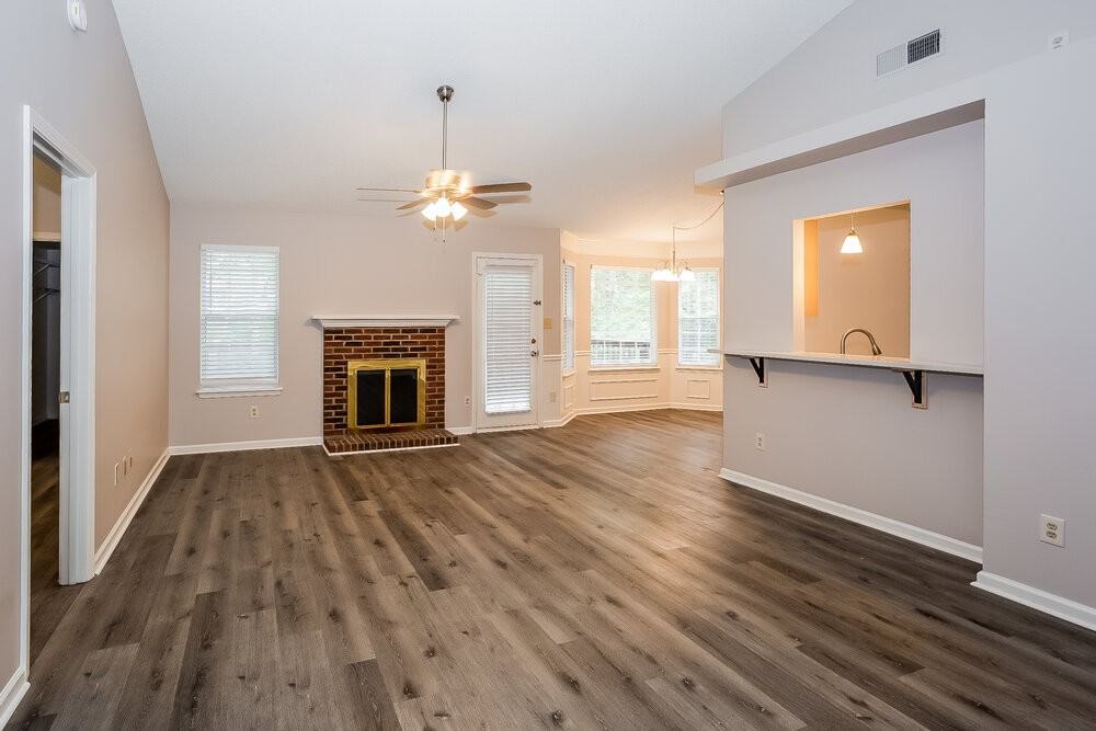 3766 Lake Spring Ave Nw - Photo 4 of 14