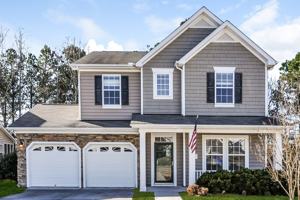 featured image of 650 Ashbrittle Dr