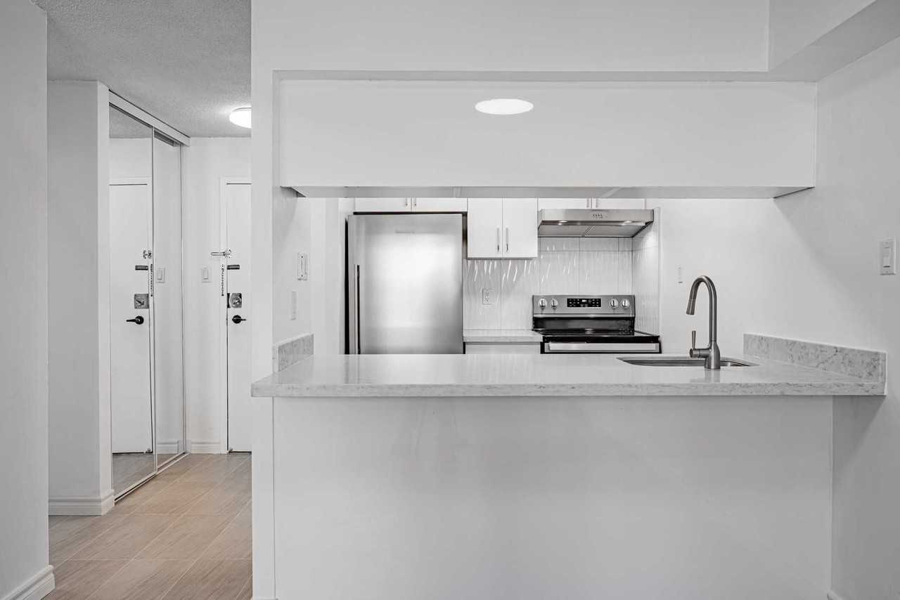 95 Saint Patrick Street #807 - Photo 2 of 12