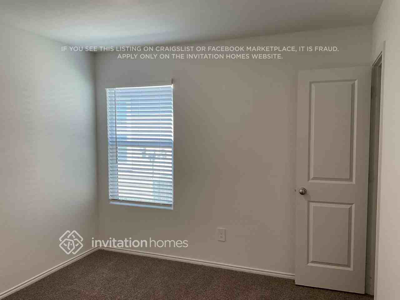 3038 Wallace Wells Ct - Photo 7 of 15
