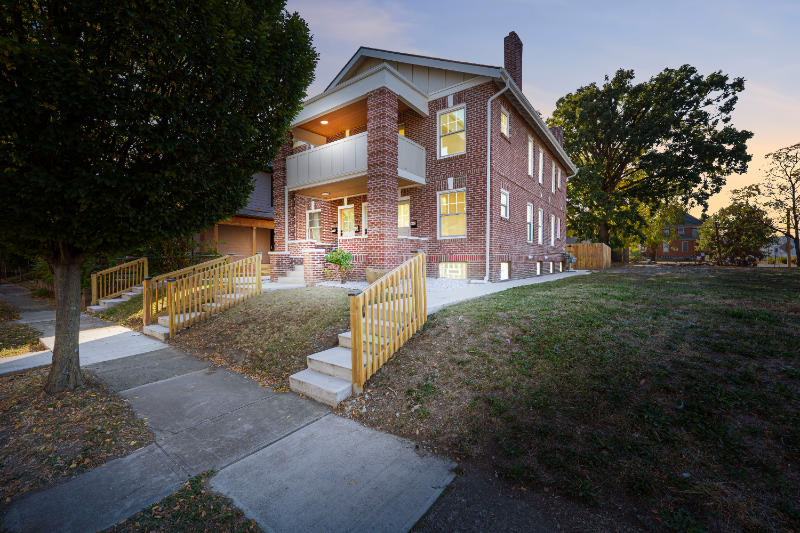 605 S Champion Ave #607