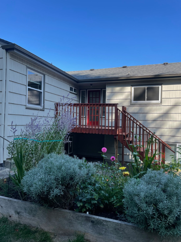 16th Avenue Southeast #527