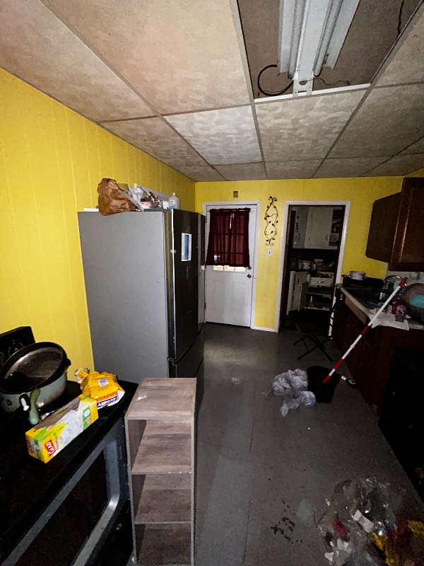 1640 4th St - Photo 3 of 18