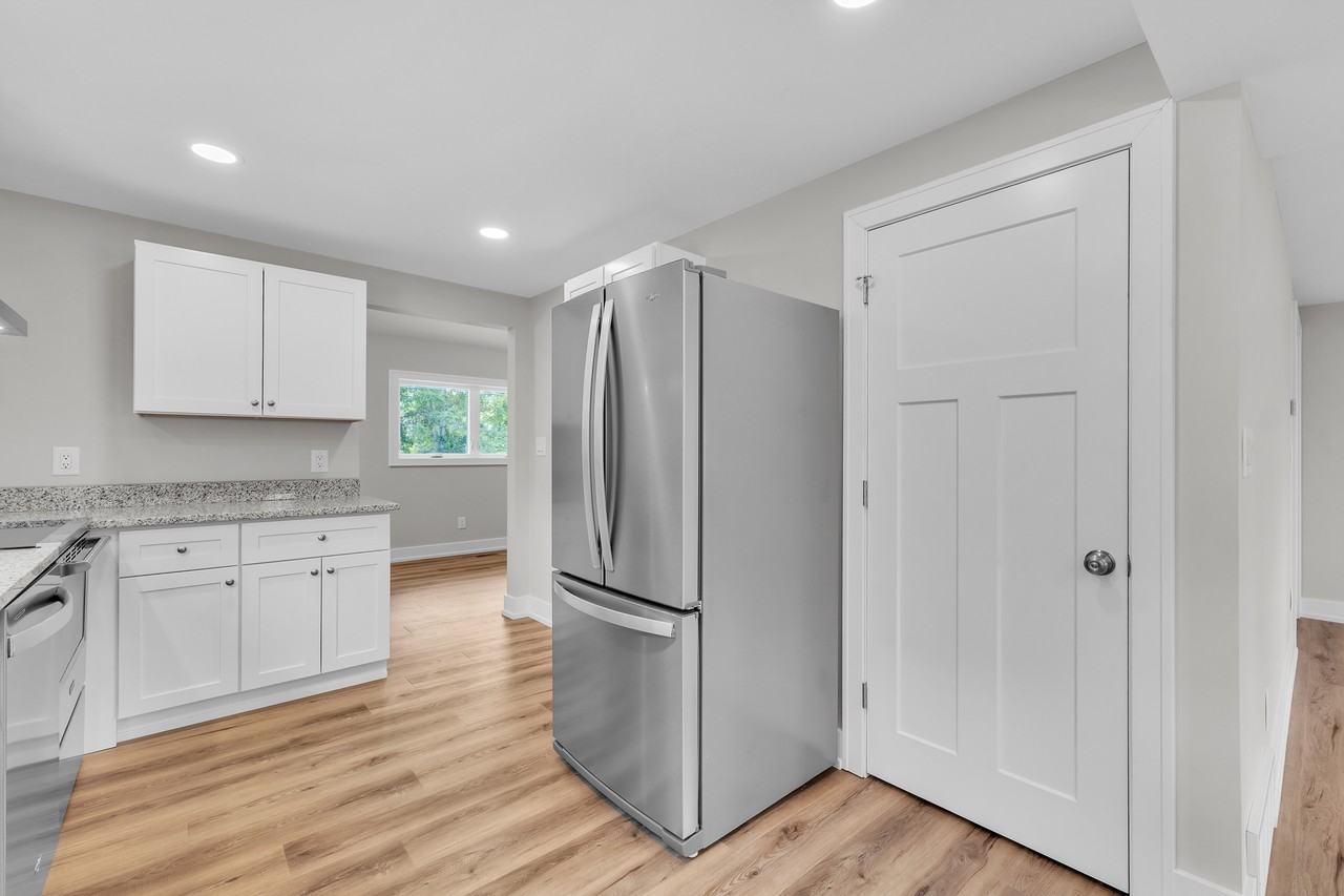 9045 Hillcrest Drive #NA - Photo 6 of 41