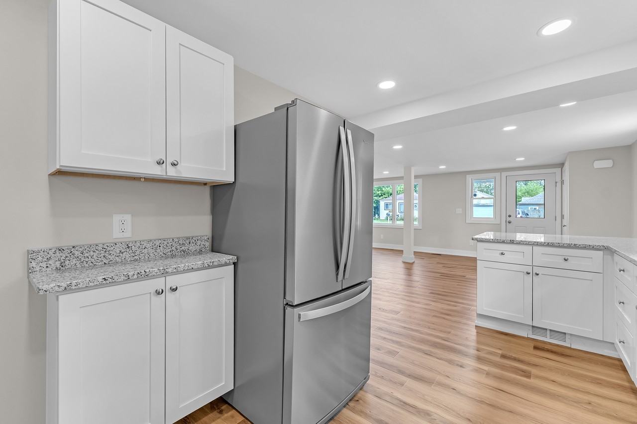 9045 Hillcrest Drive #NA - Photo 7 of 41