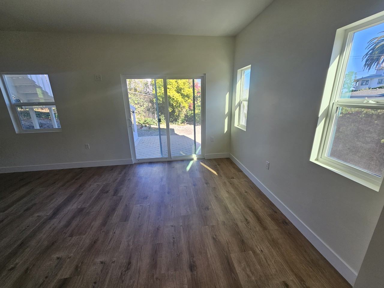 1158 W 1st St #NA - Photo 7 of 27