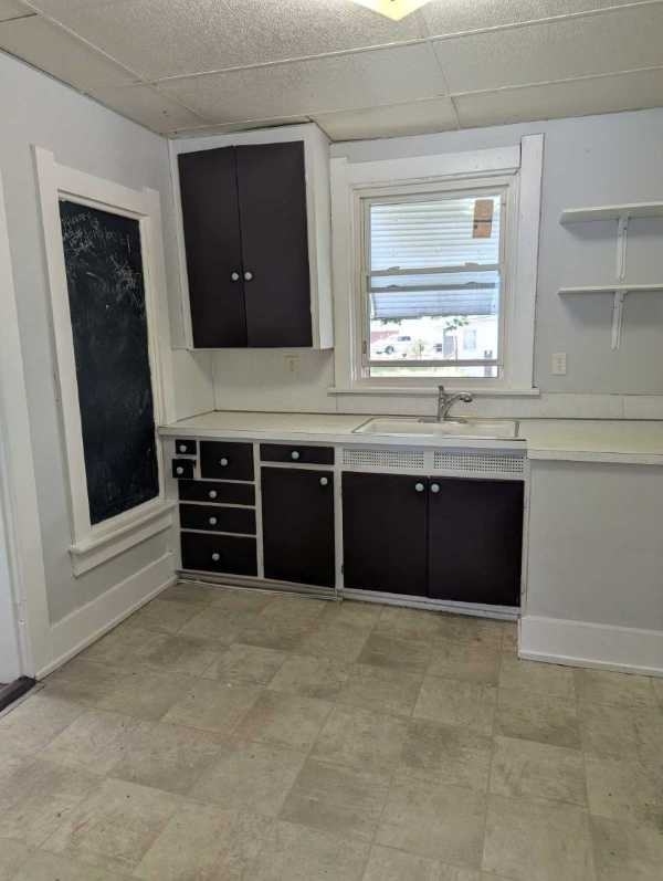 555 W Fremont St #1 - Photo 3 of 6