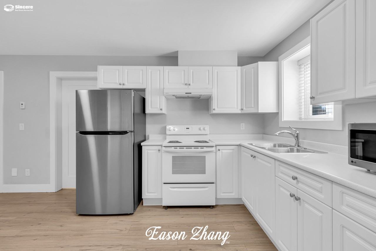 Coquitlam St & 10th Ave - Photo 5 of 10