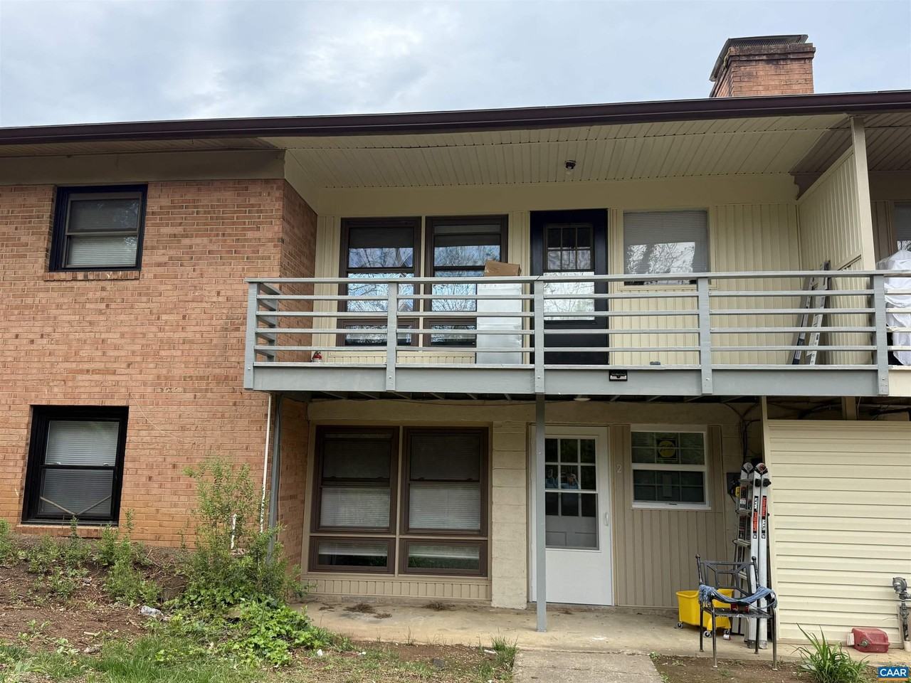 115 Apple Tree Rd - Photo 2 of 11