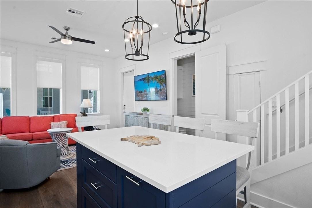 214 Sunset Ave Unit 2 #2 - Photo 3 of 37