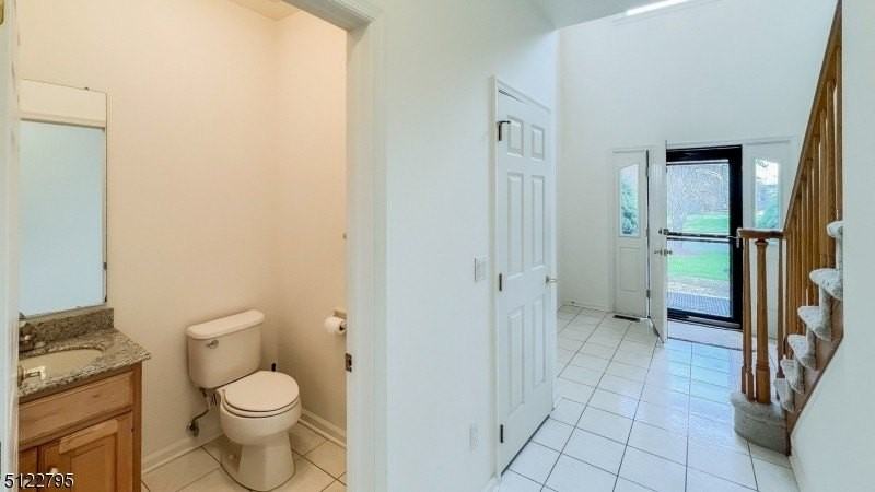 9 Collins Dr - Photo 7 of 25