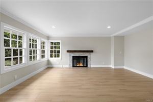 featured image of 1 Weymouth Ct