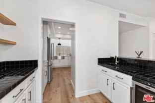 4342 Redwood Ave #C313 - Photo 1 of 1