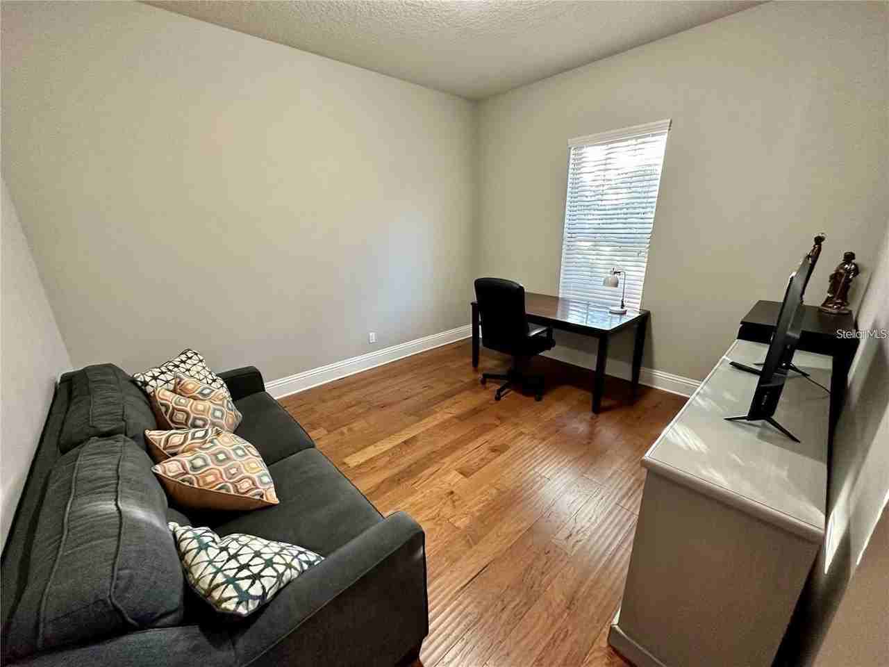 9569 Royal Estates Blvd - Photo 2 of 23