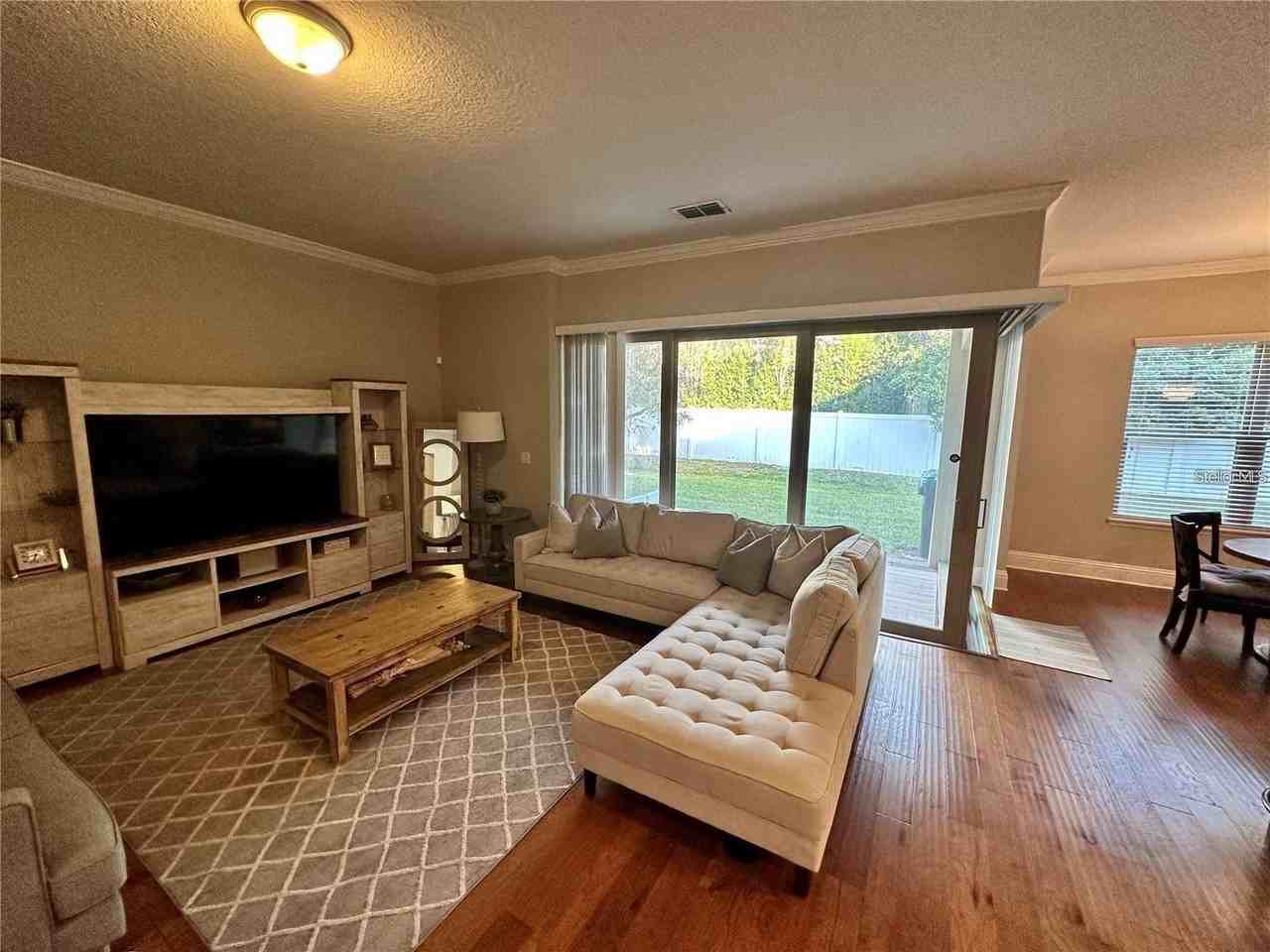 9569 Royal Estates Blvd - Photo 5 of 23