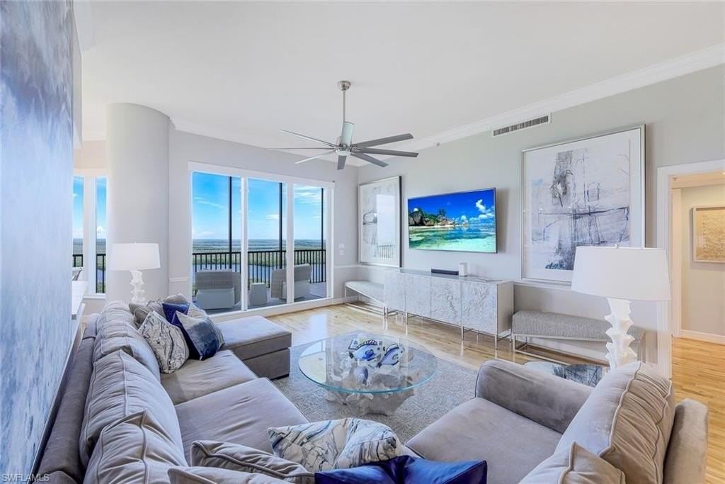 1060 Borghese Ln #2002