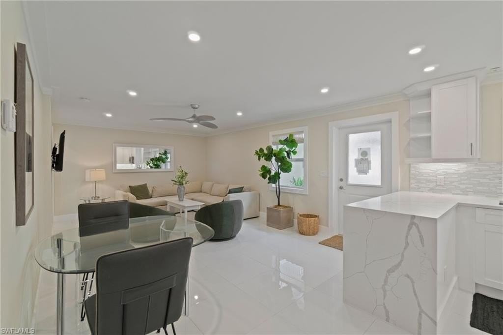 603 7th Street West - Photo 6 of 30