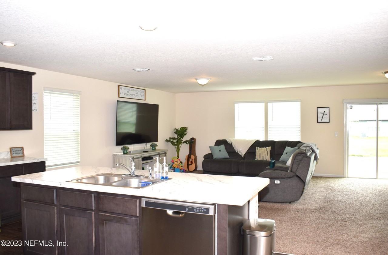 3620 Sunfish Dr - Photo 6 of 36