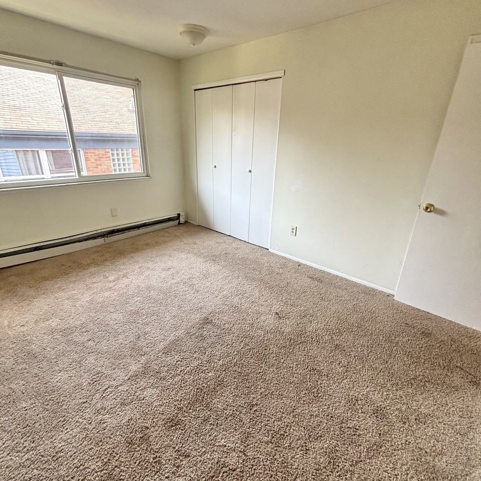 927 West Shiawassee Street #12 - Photo 7 of 9