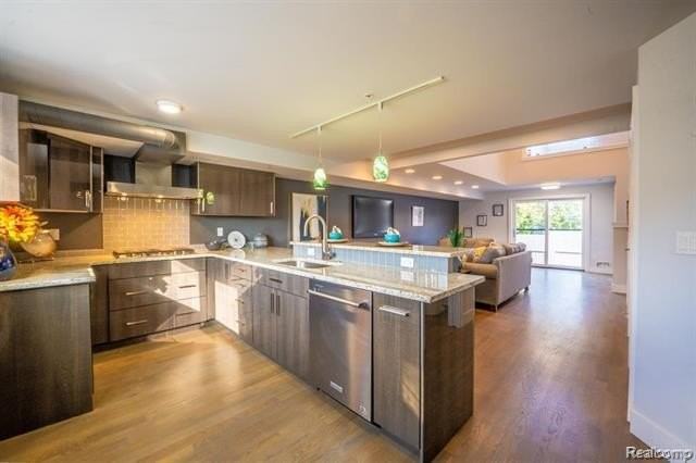 622 W 11 Mile Rd - Photo 3 of 19