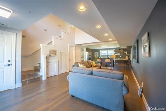 622 W 11 Mile Rd - Photo 5 of 19