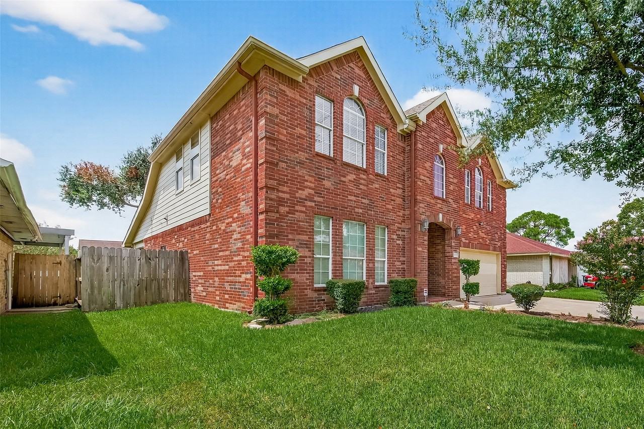 4218 White River Dr - Photo 2 of 48