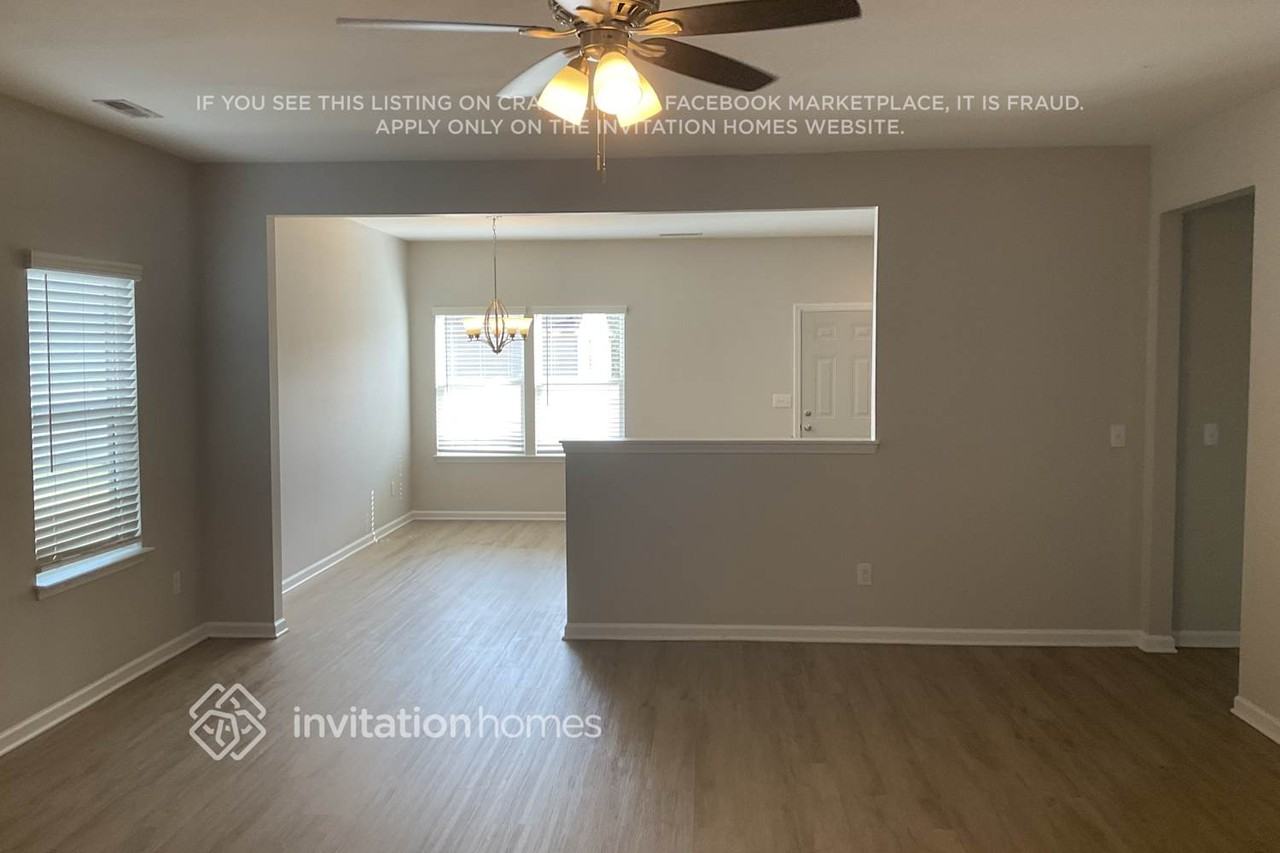 4902 Staffordshire Ln - Photo 3 of 15