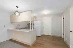 Rosewood Club Apts - Photo 1 of 1