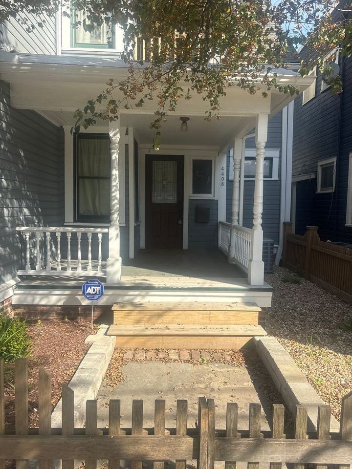 4408 Bridge Ave - Photo 3 of 12