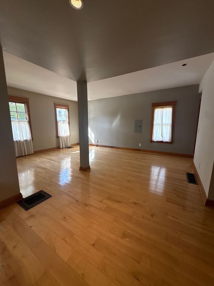 4408 Bridge Ave - Photo 4 of 12