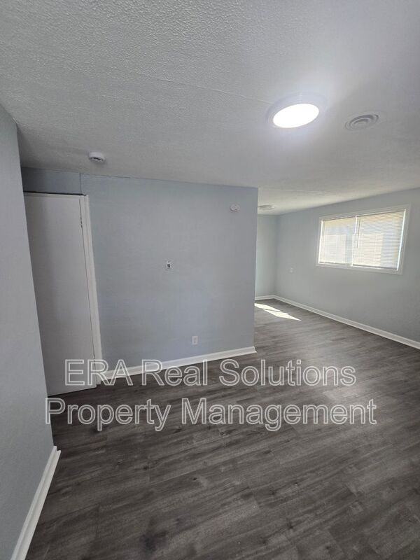 315 Brehl Ave - Photo 7 of 15