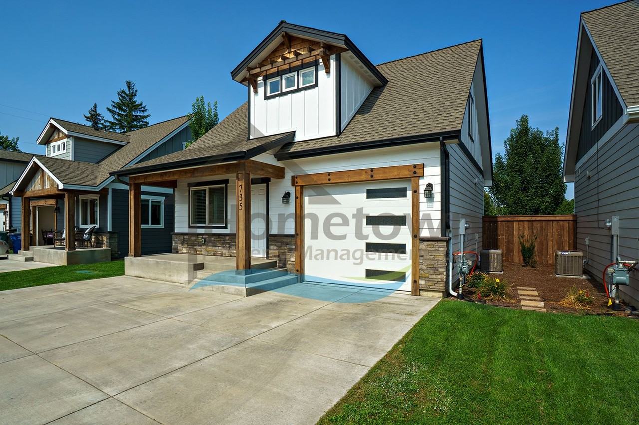 735 E Alaina Ave - Photo 3 of 32