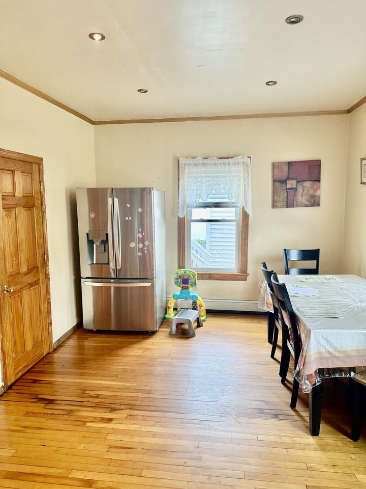 9 Newhall Street #1 - Photo 6 of 26