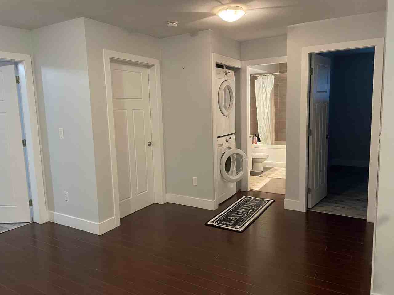 194B 194B Street basement - Photo 3 of 6