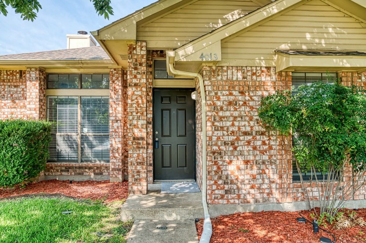 4013 David Circle - Photo 2 of 27