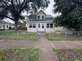 Plains - 116-118 S Rustin St - Photo 1 of 1