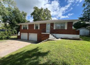 1907 N Plymouth Ct - Photo 1 of 1