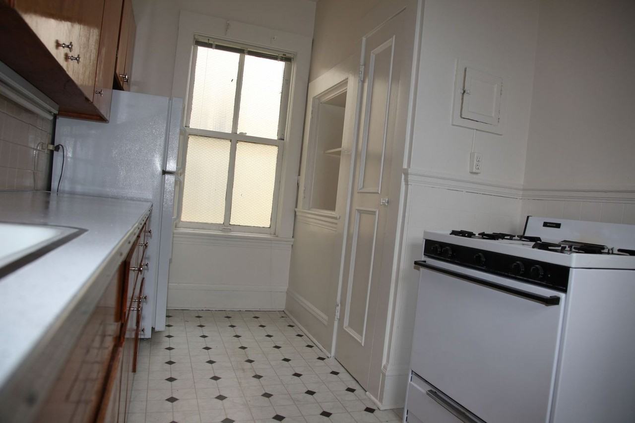 1232 SW Jefferson St. - Photo 5 of 11