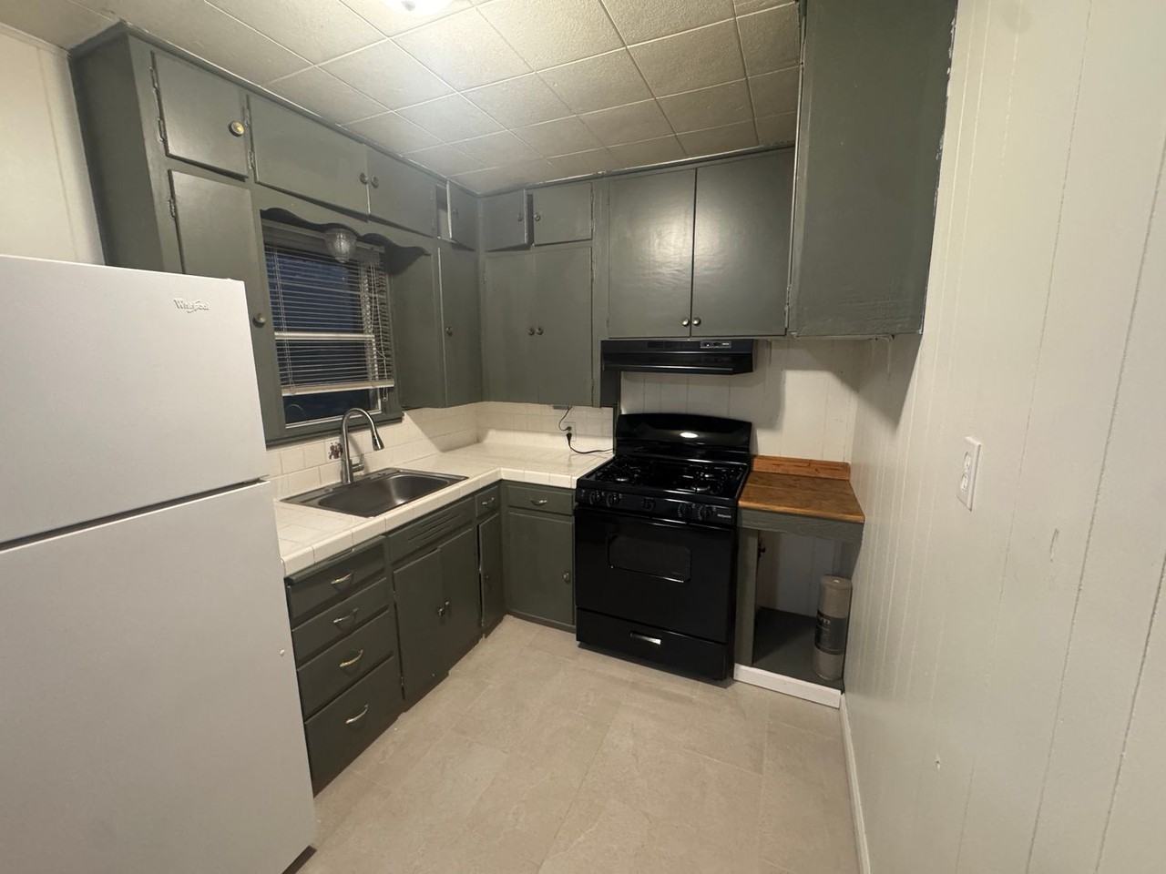 2811 W Avenue H - Photo 5 of 14