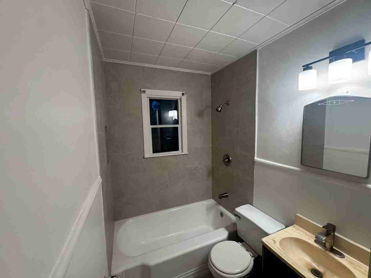 2811 W Avenue H - Photo 7 of 14