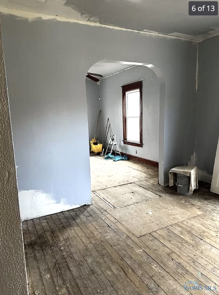 1462 N Ontario St - Photo 3 of 4