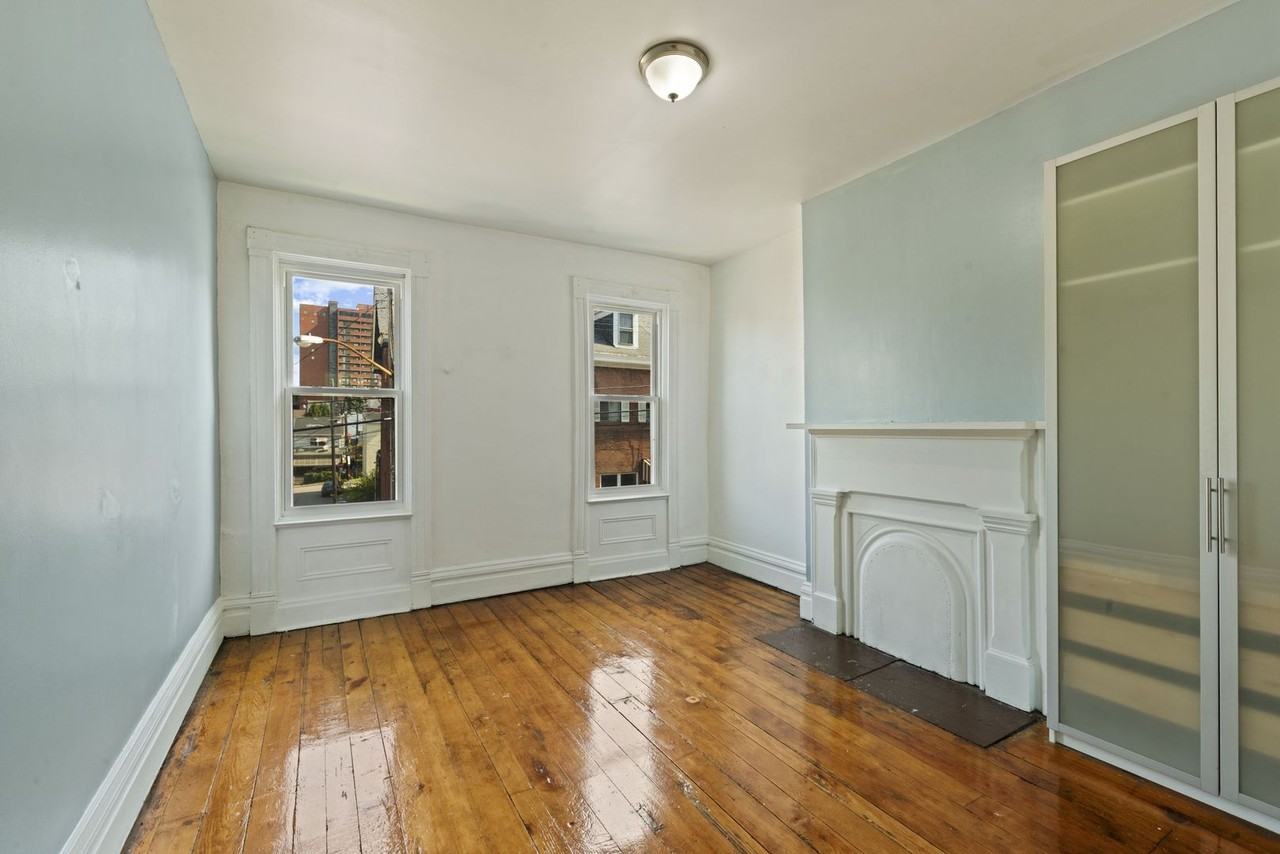 Main St - Photo 4 of 19