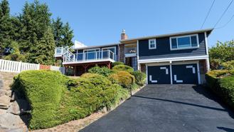 849 Poplar Way - Photo 1 of 1